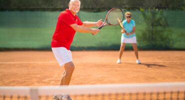 giocare a tennis da adulti